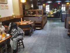 大堂-锅来乐地锅鸡(安亭店)