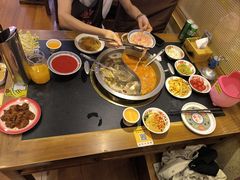 -沸炉重庆老火锅(军事博物馆店)