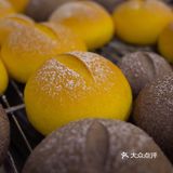 像躺进胖乎乎面包中间被密不透风的香气整个包裹