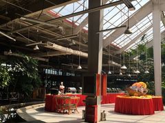 -红栌温泉山庄生态美食餐厅