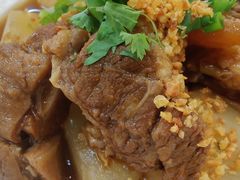 牛腩萝卜-繁仔牛杂(石排店)