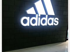 -adidas(正佳广场店)