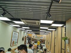 大堂-筋饼豆腐脑一绝