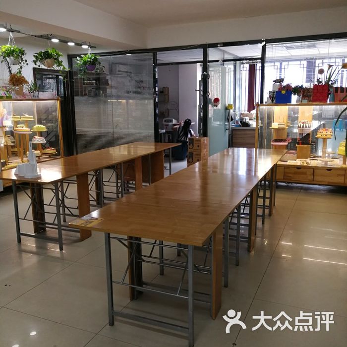 蛋糕先生diy烘焙坊