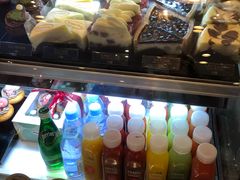 面包甜点陈列柜-哈根达斯(卓展店)