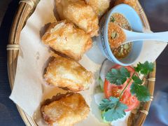 -大头虾越式风味餐厅(光明广场店)