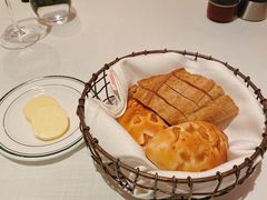 餐前包-Wolfgang’s Steakhouse 沃夫冈牛排馆(上海白玉兰广场店)