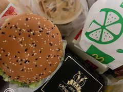 北美安格斯厚牛肉堡-麦当劳(望京国际商业中心店)