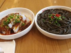 伤心凉粉-蓉李记成都名小吃(武汉菱角湖万达店)