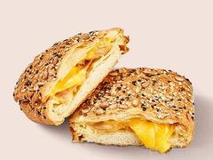 丹麦酥鸡肉三明治-YOLO COFFEE悠乐咖啡