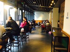 -星巴克(西藏路店)