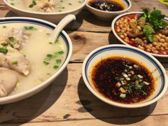 -竹笼蹄花蘸水菜