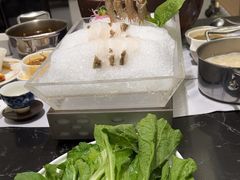 -红鼎豆捞·非遗鲍皇汤火锅(宝丰路店)