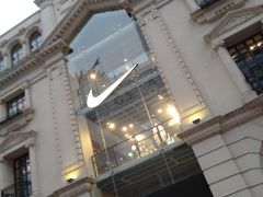 -NIKE品牌体验店(南京东路店)