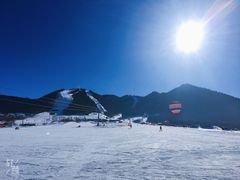 -丝绸之路山地度假区滑雪场