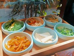 -银米·云南传统过桥米线(双廊黑金冠店)