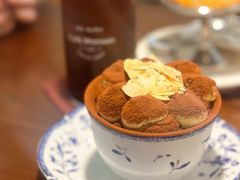 -Café Monson