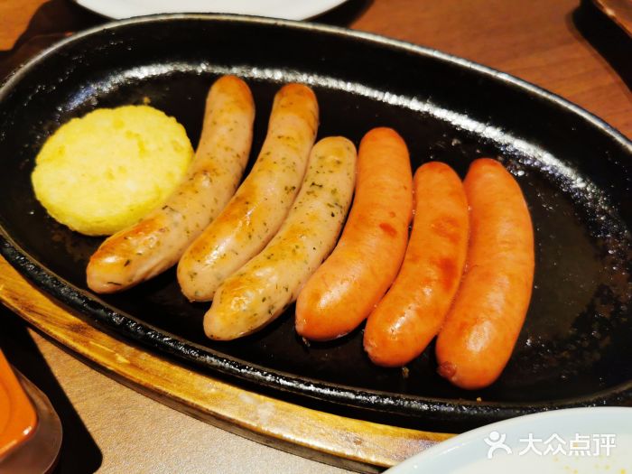 萨莉亚意式餐厅(南京环亚凯瑟琳广场店)特色烤肠拼盘图片