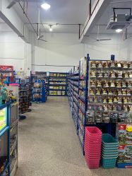 -逝水玩具折扣店