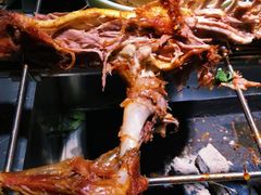 -冰冰龙虾·江湖菜·花园江景餐厅