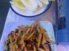 -霄汉牛三鲜湖北砂锅菜(万松园2店)