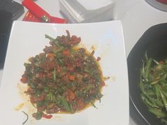 -三湘四水正宗湘菜(君峰路店)