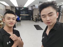 -琪航健身工作室(杨高南路地铁站店)