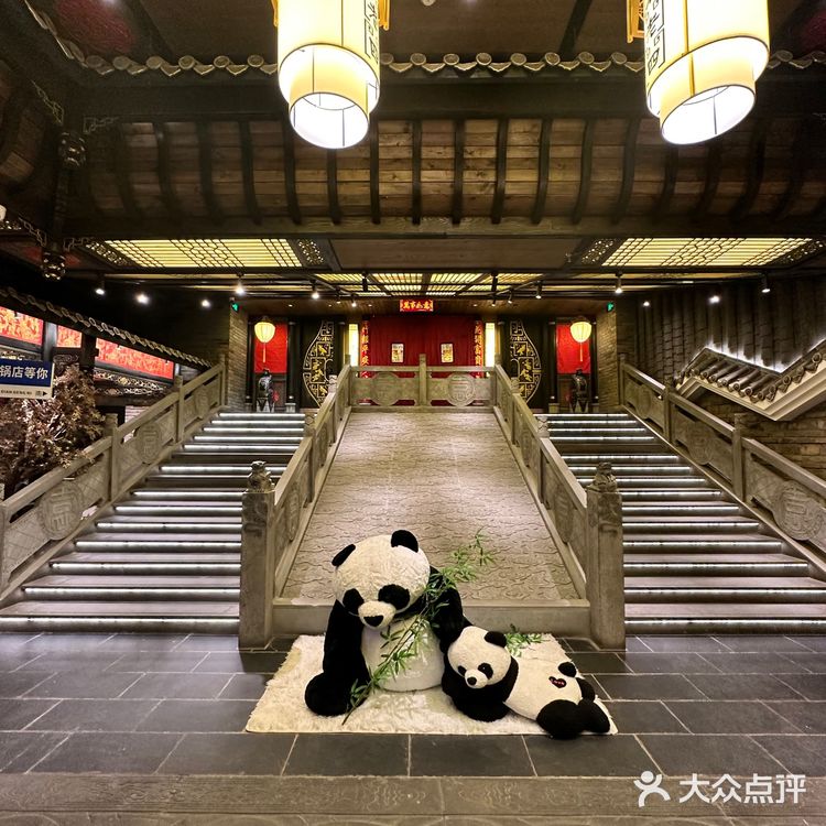 不知道吃什么的时候,选火锅肯定不会错啦