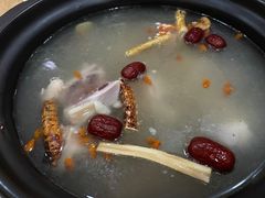 -濠轩阁特色生蚝火锅(水湾路店)