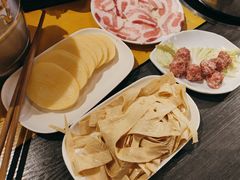 -四季喧黔味豆米火锅(万达广场店)