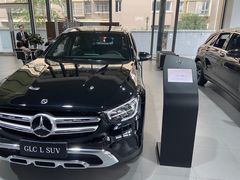 -上海星瀚奔驰4S店(红柳路店)