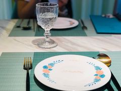 餐具摆设-蜜桃花开·中西融合菜E&W(南长街店)