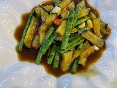 -新疆伊秀清真餐厅