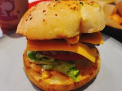 芝士和牛至尊堡-必胜客(上海华谊新所店)