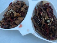 -兔行天下-鸿鹤鲜锅兔(中海国际店)