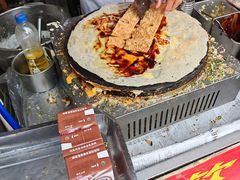 -正宗杂粮煎饼香软鸡蛋饼