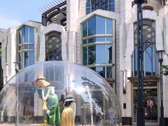 -奕欧来上海购物村停车场