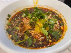 -李与白包子铺(桐梓林店)