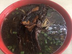 -小龙大肉面馆