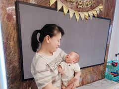 -爱月宝月嫂·育儿嫂(哈尔滨总店)