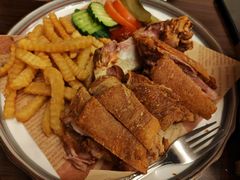 葡式咸猪手-澳门木偶葡国餐厅(珠海店)