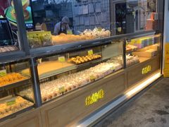 面包甜点陈列柜-鲍师傅糕点(江苏路店)