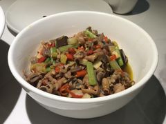 -费大厨辣椒炒肉(高铁吾悦广场店)