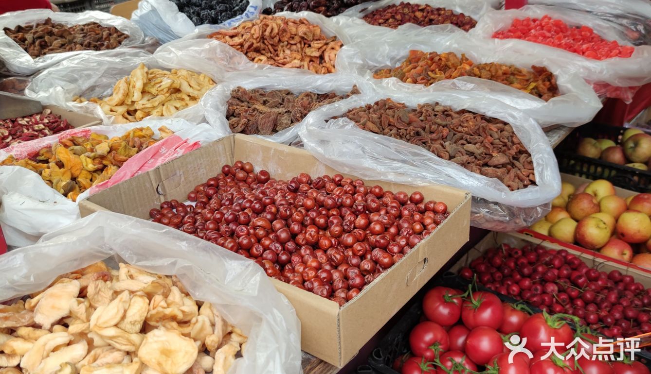 60岁以上的叔叔阿姨免票，我是在大众点评上预约的