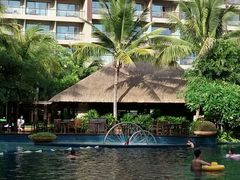 -三亚湾海居铂尔曼度假酒店