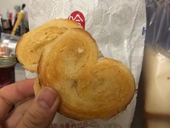 蝴蝶酥-上海哈尔滨食品厂(汇联商厦店)