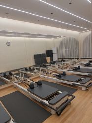 -依灵瑜伽普拉提连锁