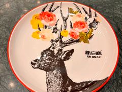 -新白鹿餐厅(湖滨银泰IN77C区店)