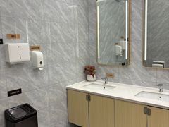 -宁波杉井奥特莱斯广场