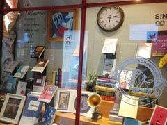 -名创优品(中原万达2F店)